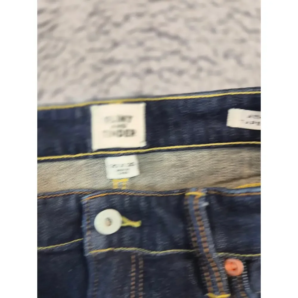 Flint and Timber Jeans Men's 30x30 Dark Wash Tapered Athletic Fit (1209)